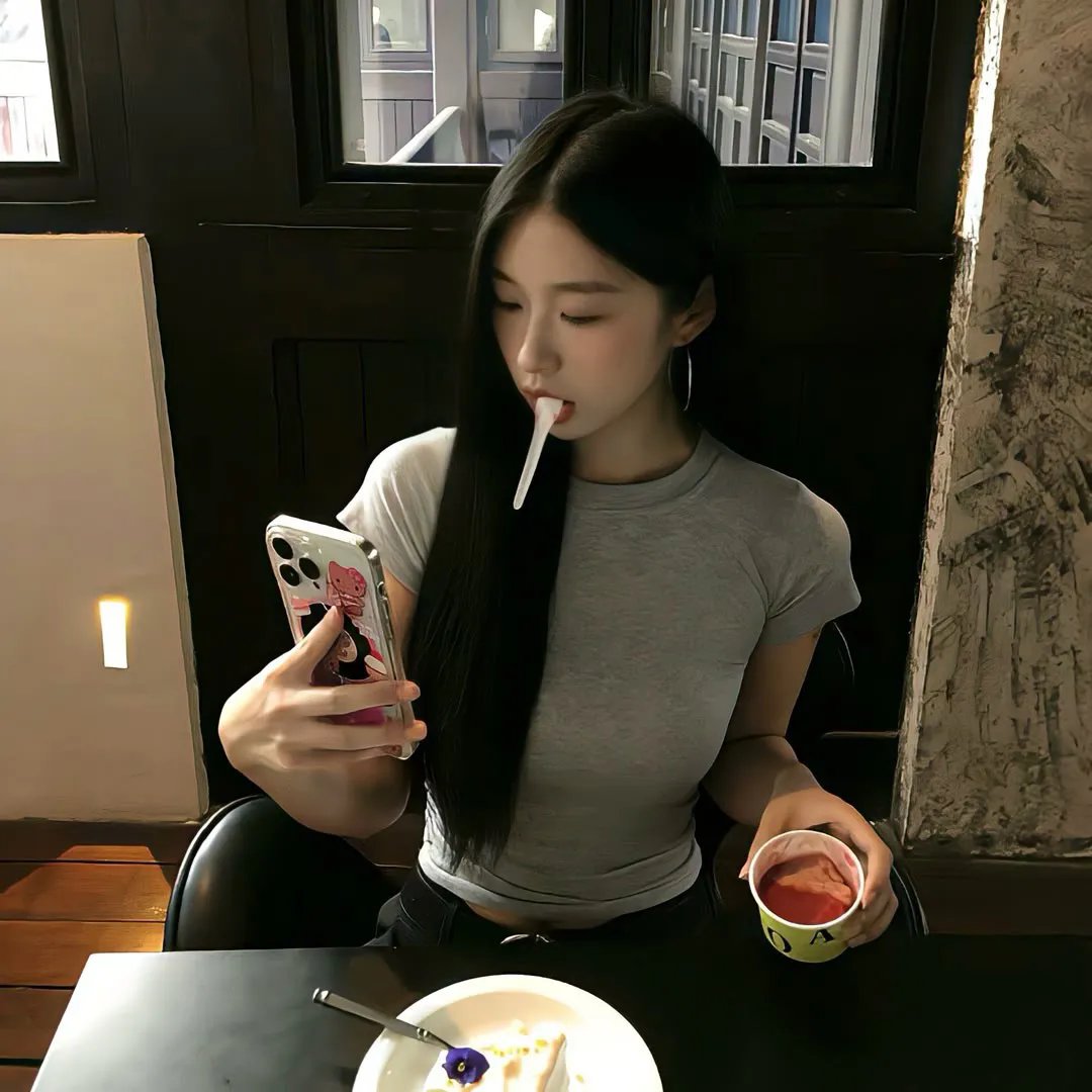 雏菊 海报